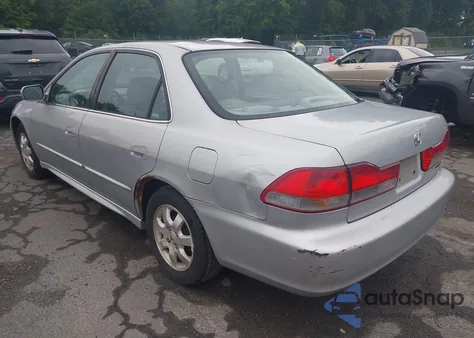 2002 Honda Accord Ex/Se z USA, uszkodzony, nr VIN 1HGCG66892A006161
